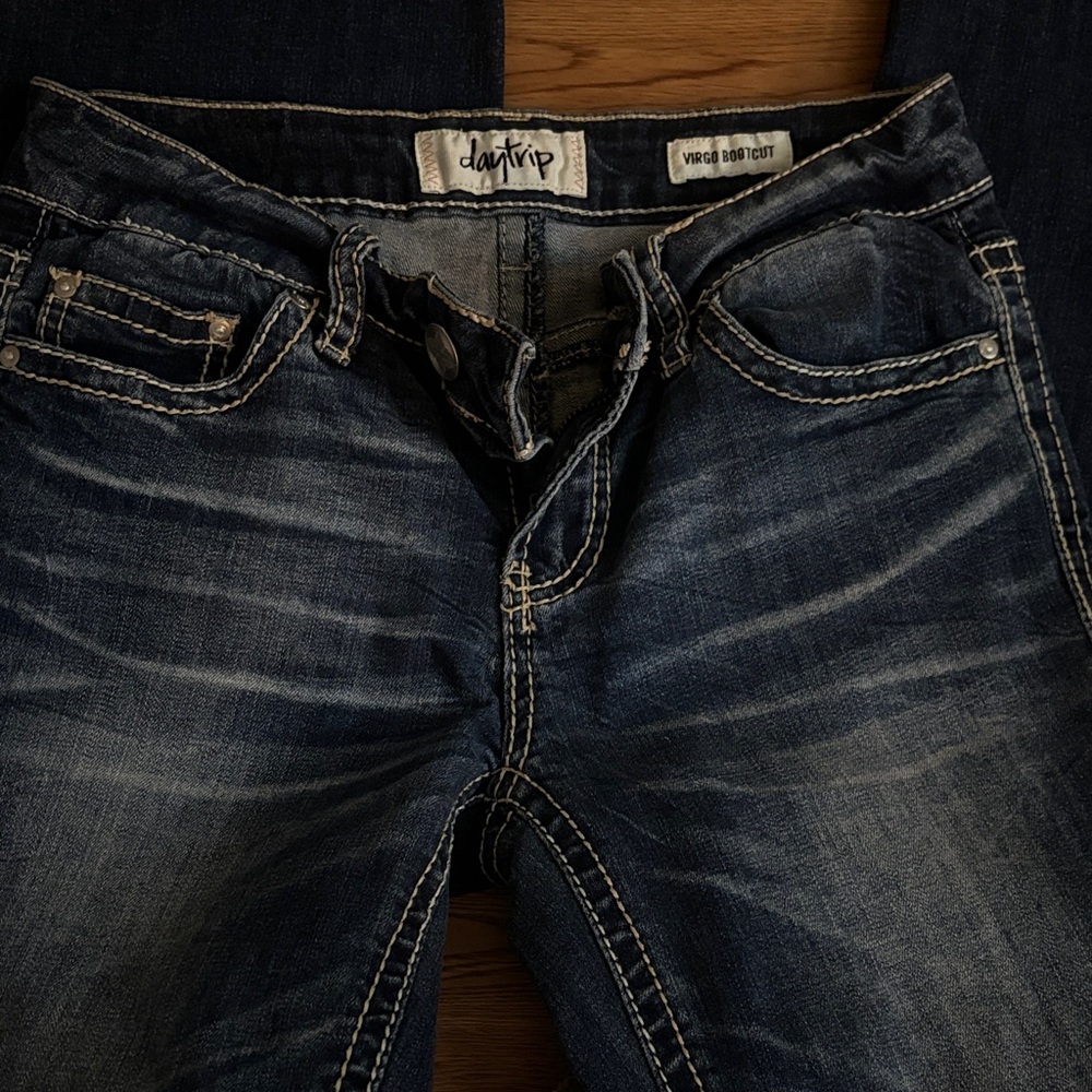 Daytrip Dark Blue Bootcut Jeans with Contrast Stitching